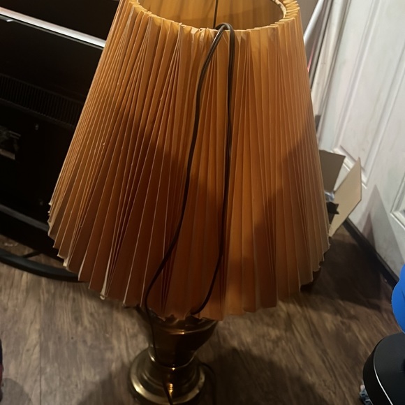 Antique Brass Vintage lamp - Picture 2 of 3